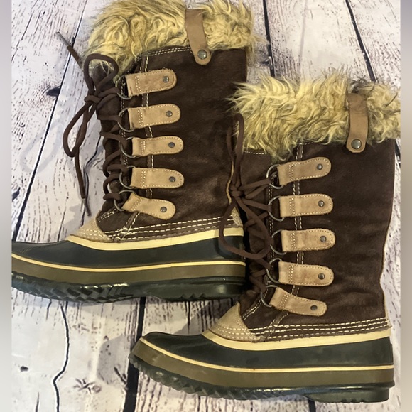 SOREL • Joan of Arctic Lace Up Waterproof Suede
Boots Fur Trim Rubber Duck Toe - Picture 10 of 11